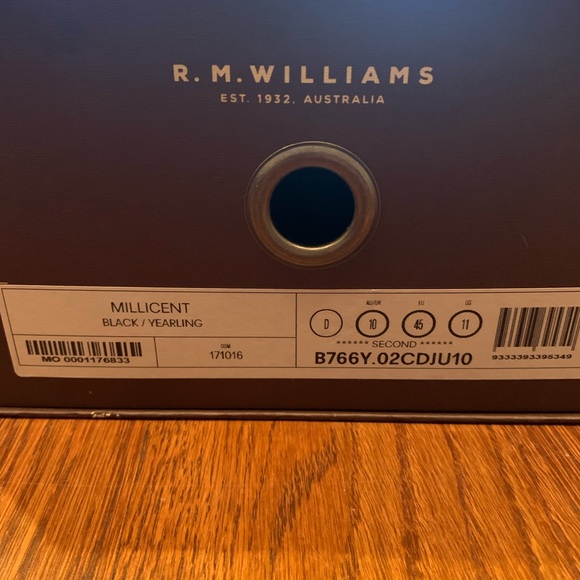 RM Williams Millicent Leather Bootie - Picture 6 of 7